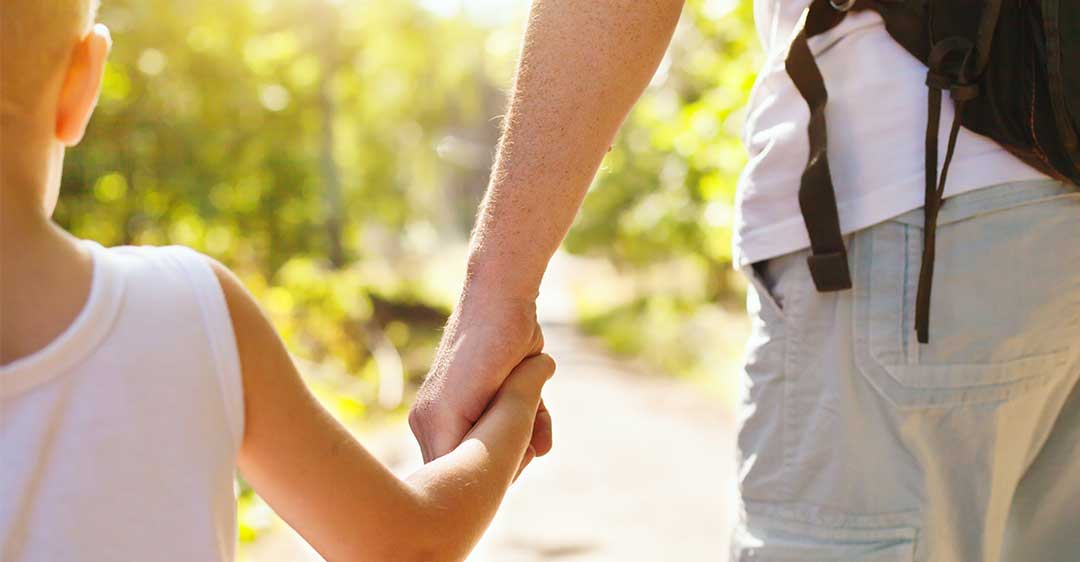 parental kidnapping, child holding father's hand, parental child abduction
